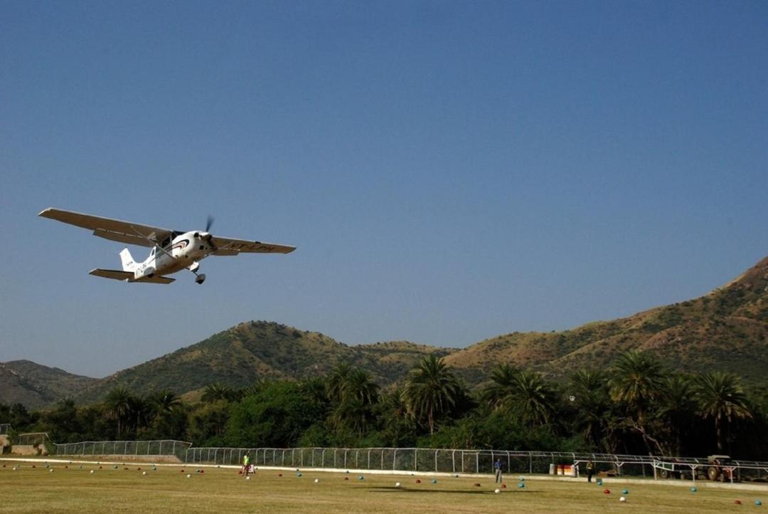 Shikarbadi Hotel - By The Lake Heritage By Hrh Group Of Hotels Udaipur Exterior photo
