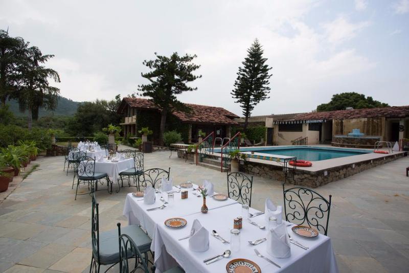 Shikarbadi Hotel - By The Lake Heritage By Hrh Group Of Hotels Udaipur Exterior photo