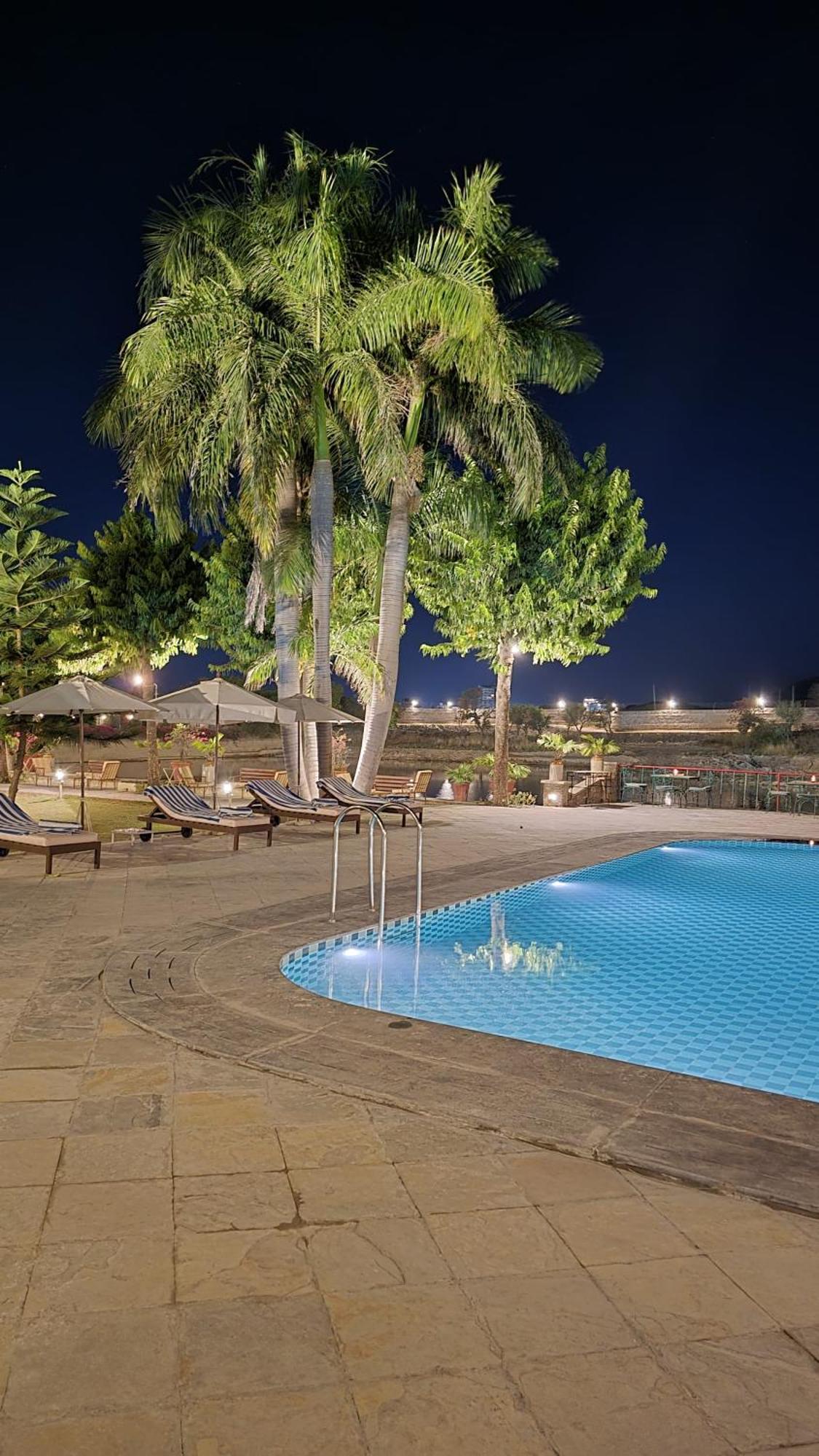 Shikarbadi Hotel - By The Lake Heritage By Hrh Group Of Hotels Udaipur Exterior photo