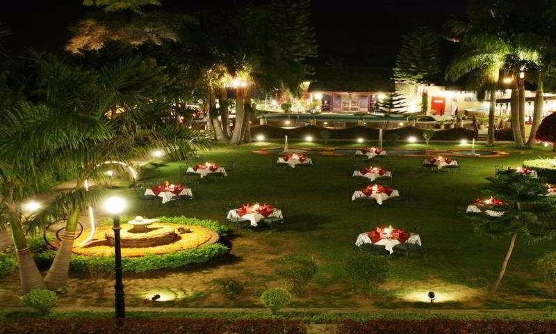 Shikarbadi Hotel - By The Lake Heritage By Hrh Group Of Hotels Udaipur Exterior photo